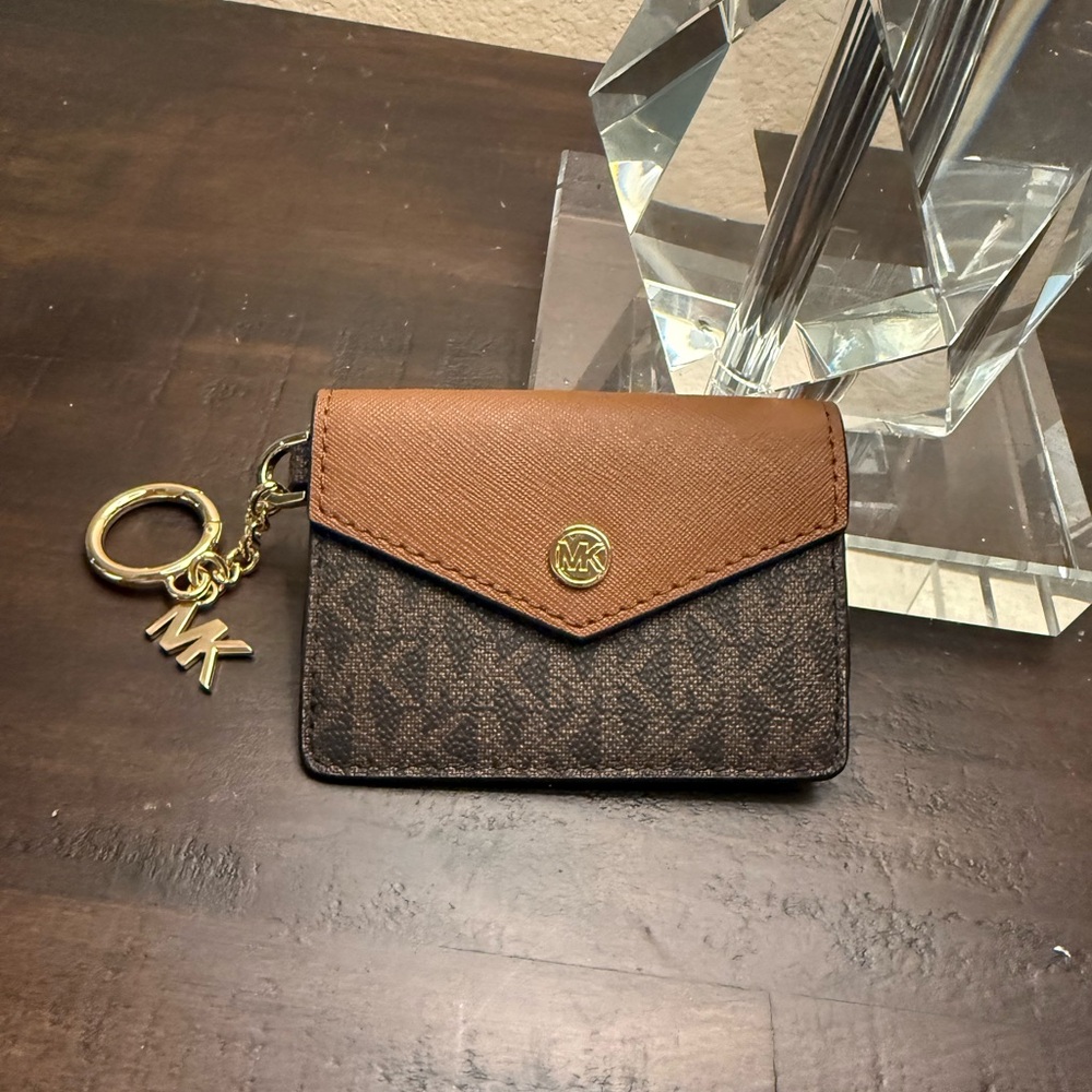 Michael Kors Signature Brown/Acorn credit card wallet & keychain
